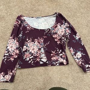 Womens semi-cropped top from Charlotte Russe. Size Medium